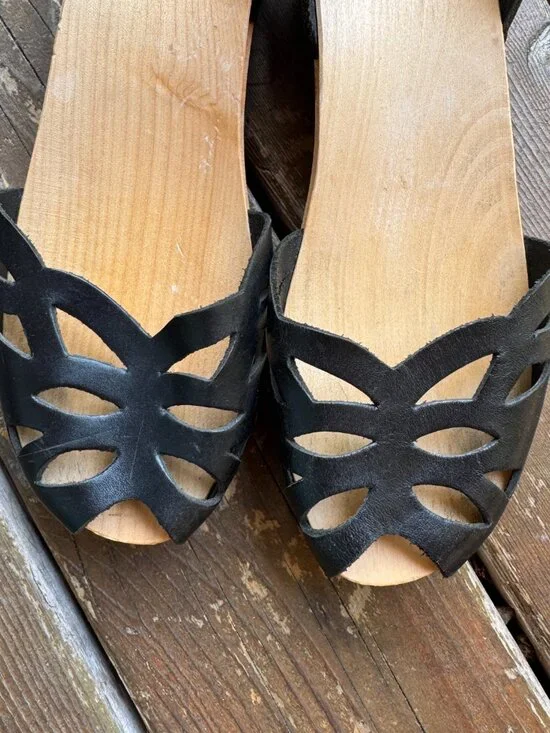 Swedish Hasbeens Black Ornament Clog Sandal in Women's US 10/41EU - Retail $260 - Picture 12 of 16